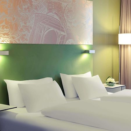 Congress Hotel Mercure Nuernberg An Der Messe Exterior foto