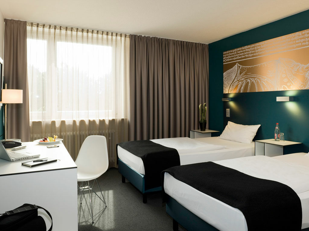 Congress Hotel Mercure Nuernberg An Der Messe Exterior foto